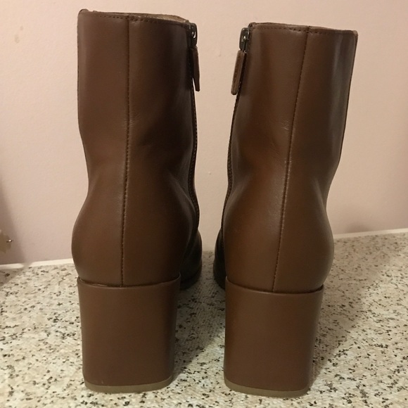 New Leather Eileen Fisher Tris Bootie - Picture 3 of 5